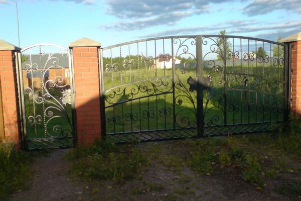 148AFE363A-9267-9999-189D-DE08D9466393.jpg